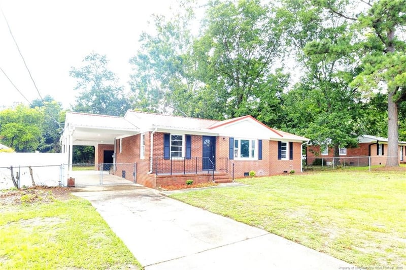 1104 Juniper Dr, Fayetteville, NC 28304