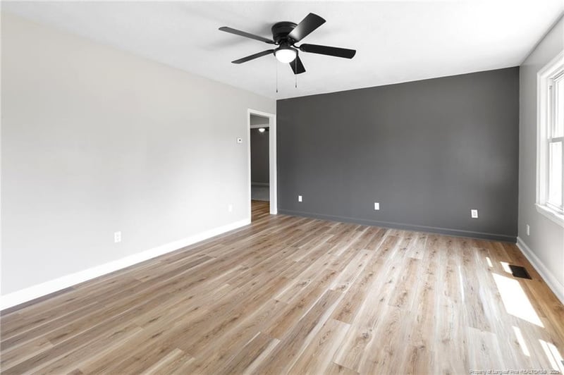1104 Juniper Dr, Fayetteville, NC 28304