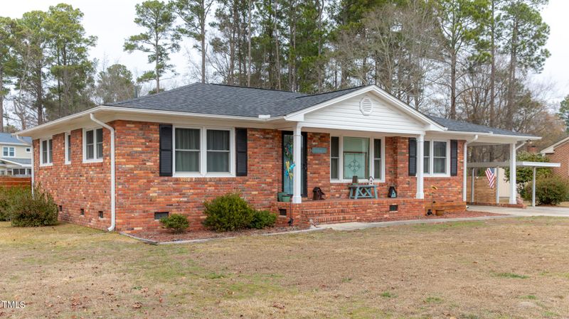 1104 Merry St, Dunn, NC 28334