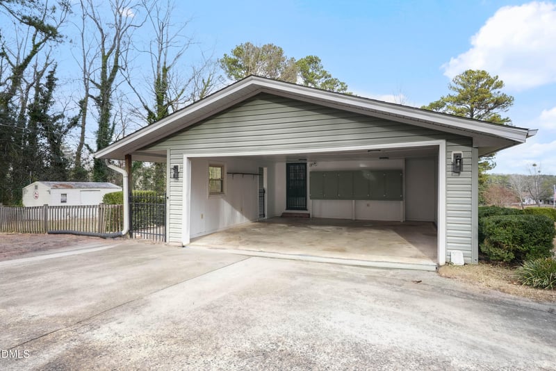 1104 Oldham Lake Rd, Sanford, NC 27330