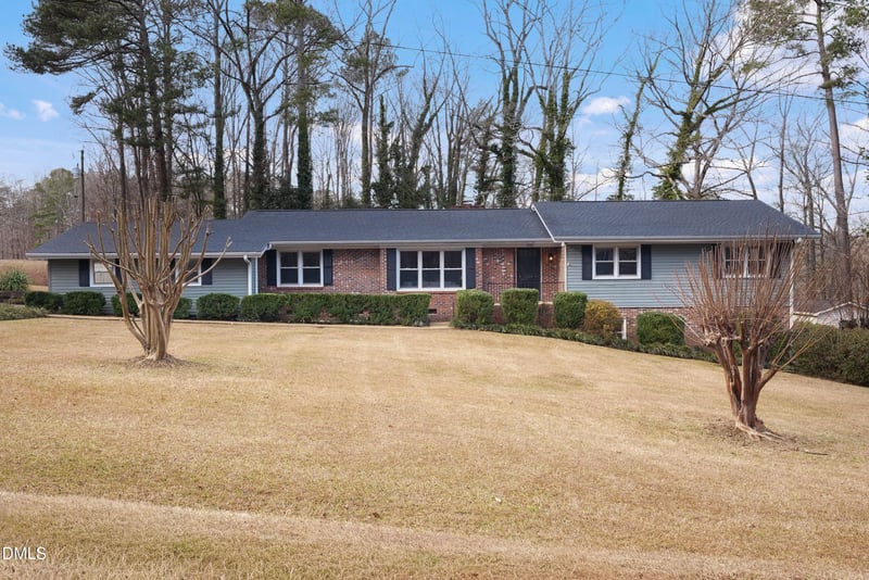 1104 Oldham Lake Rd, Sanford, NC 27330