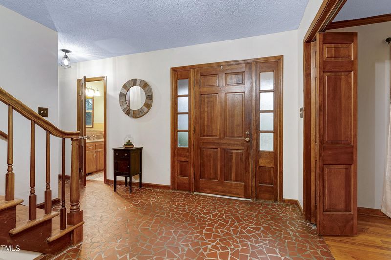 1104 Ralph Dr, Cary, NC 27511