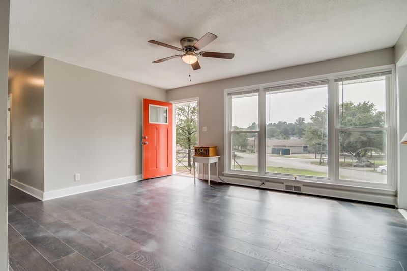 1104 Raynor St, Durham, NC 27703
