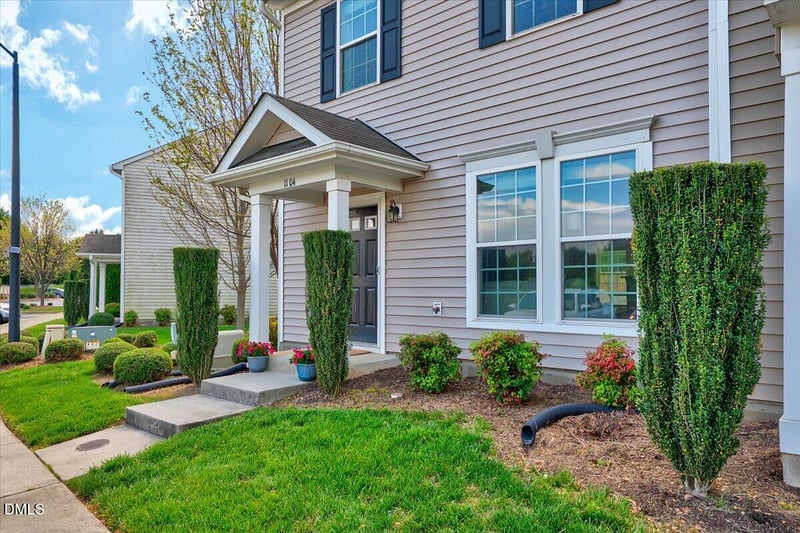 1104 Renewal Pl, Raleigh, NC 27603