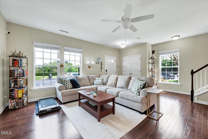 1104 Renewal Pl, Raleigh, NC 27603