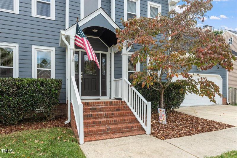 1104 Sanbour Dr, Apex, NC 27502