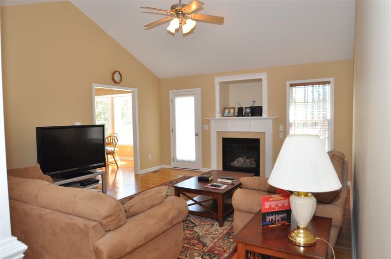 1104 Sandel Ln, Raleigh, NC 27603