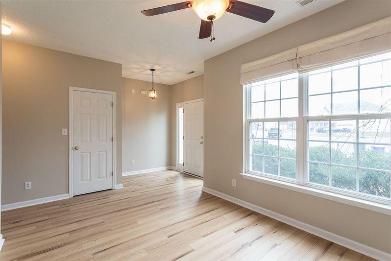 1104 Southwind Ct, Mebane, NC 27302