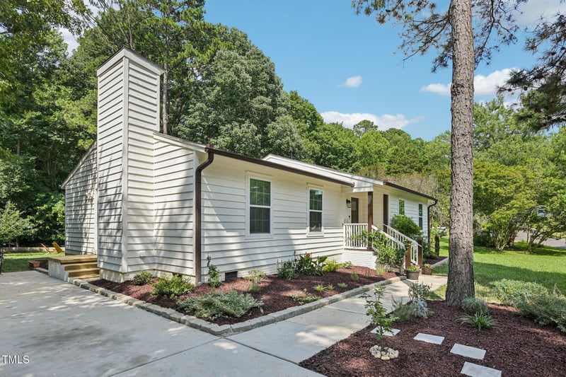 1104 Suterland Rd, Cary, NC 27511