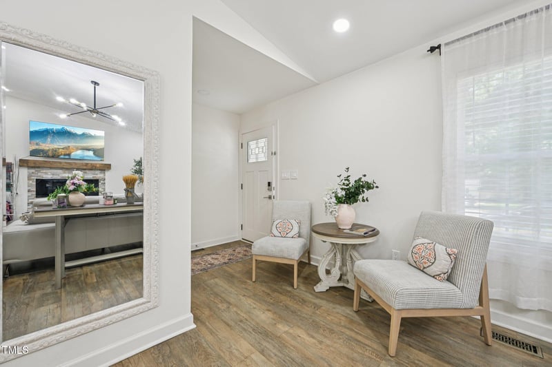 1104 Suterland Rd, Cary, NC 27511