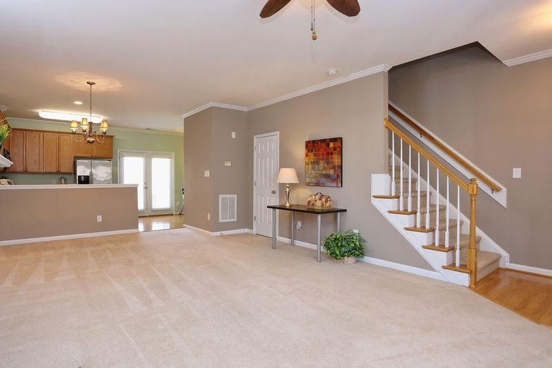11040 David Stone Dr, Chapel Hill, NC 27517