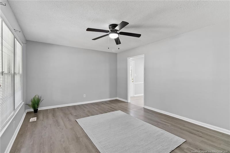 1105 Barwin Dr, Fayetteville, NC 28304