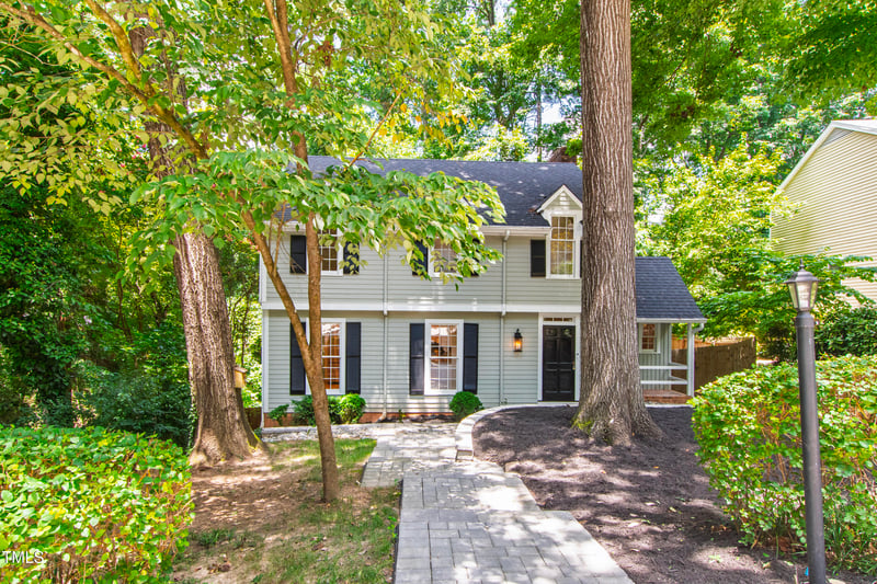 1105 Blenheim Dr, Raleigh, NC 27612