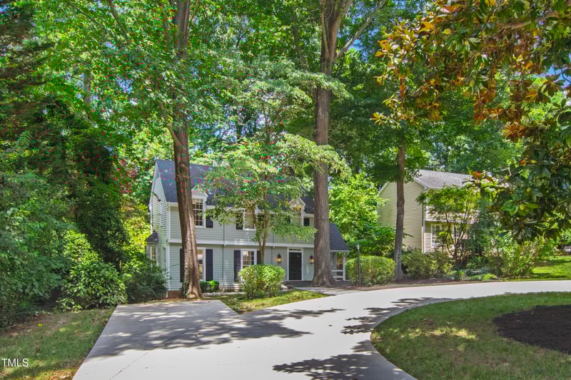 1105 Blenheim Dr, Raleigh, NC 27612