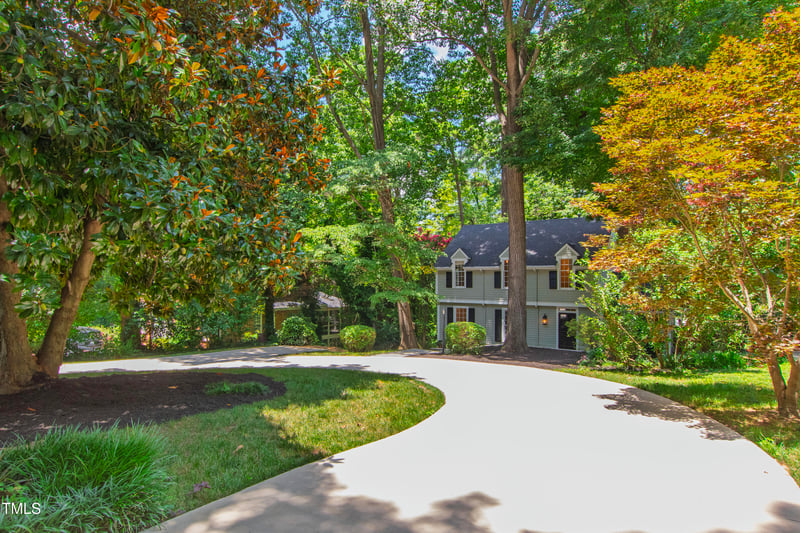 1105 Blenheim Dr, Raleigh, NC 27612