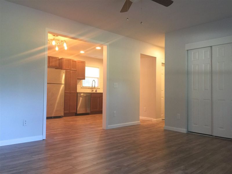 1105 Carlisle St, Raleigh, NC 27610