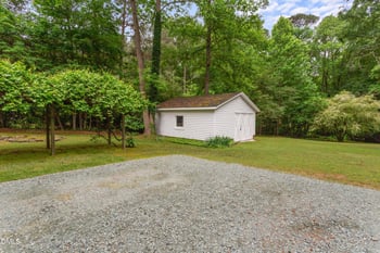 1105 Cool Springs Rd, Sanford, NC 27330