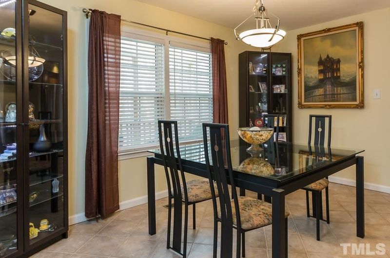 1105 Dawson Rd, Chapel Hill, NC 27516