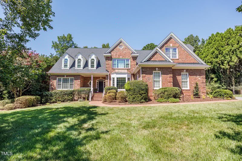 1105 Falls Bridge Dr, Raleigh, NC 27614