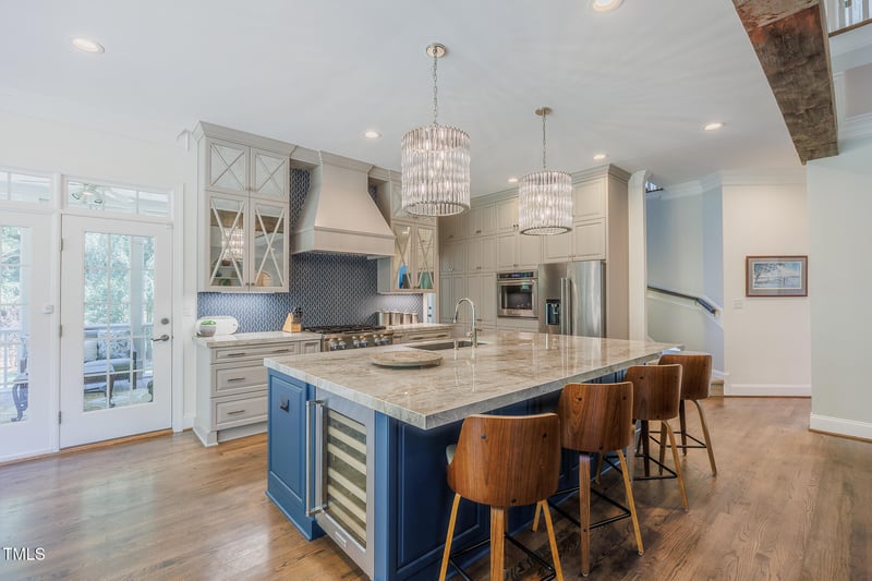 1105 Falls Bridge Dr, Raleigh, NC 27614