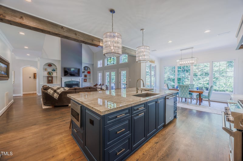 1105 Falls Bridge Dr, Raleigh, NC 27614