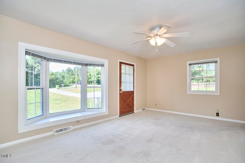1105 Horseshoe Rd, Durham, NC 27703