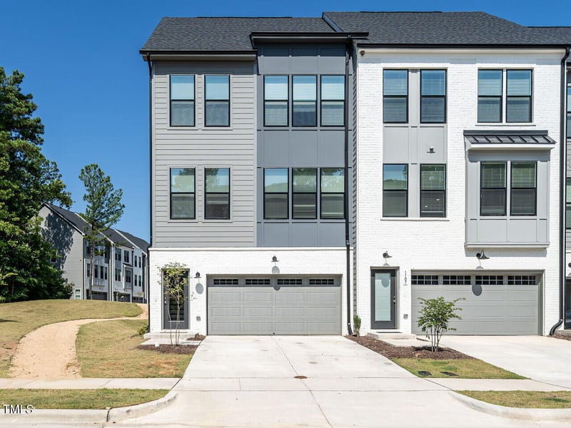 1105 Kiernan Grove Ln, Cary, NC 27519