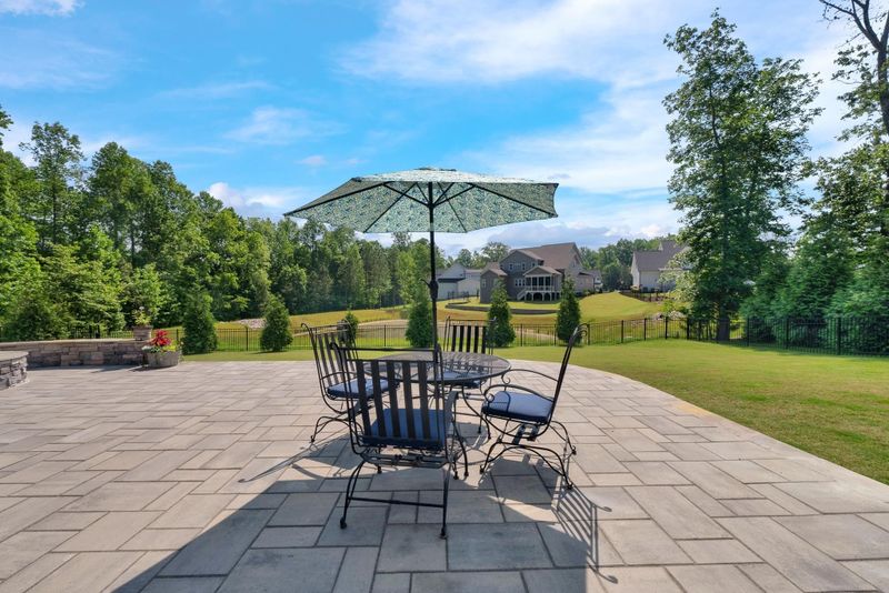 1105 Mackinaw Dr, Wake Forest, NC 27587