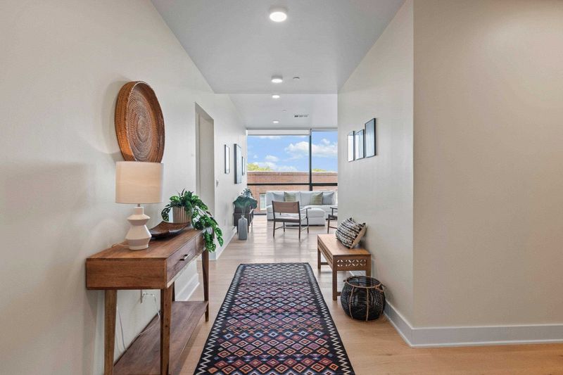 1105 W Main St #503, Durham, NC 27701