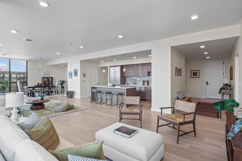 1105 W Main St #503, Durham, NC 27701