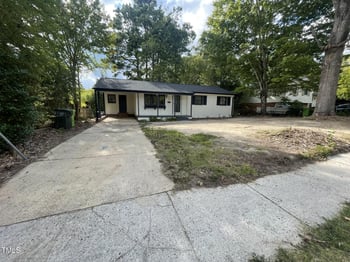1105 Marlborough Rd, Raleigh, NC 27610