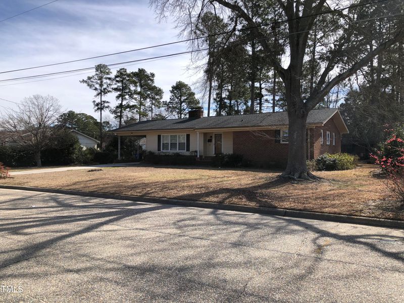 1105 Merry St, Dunn, NC 28334