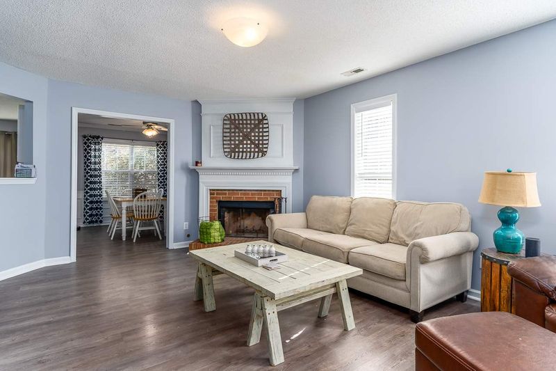 1105 Nichols Farm Dr, Durham, NC 27703