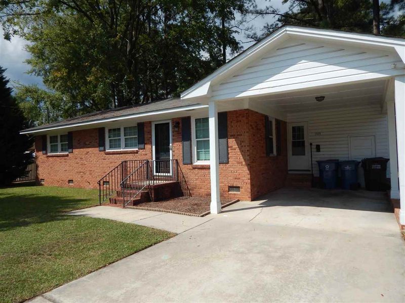 1105 N Park Ave, Dunn, NC 28334
