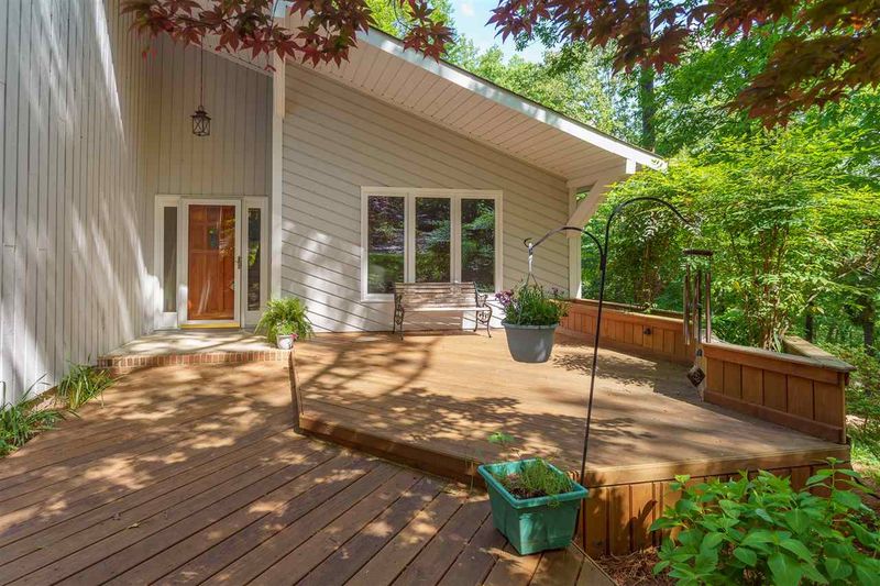 1105 Shadyside Dr, Raleigh, NC 27612