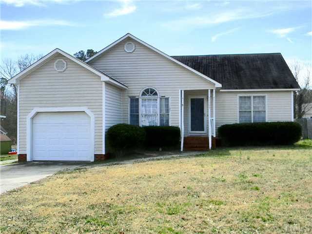 1105 Spruce Dr, Zebulon, NC 27957