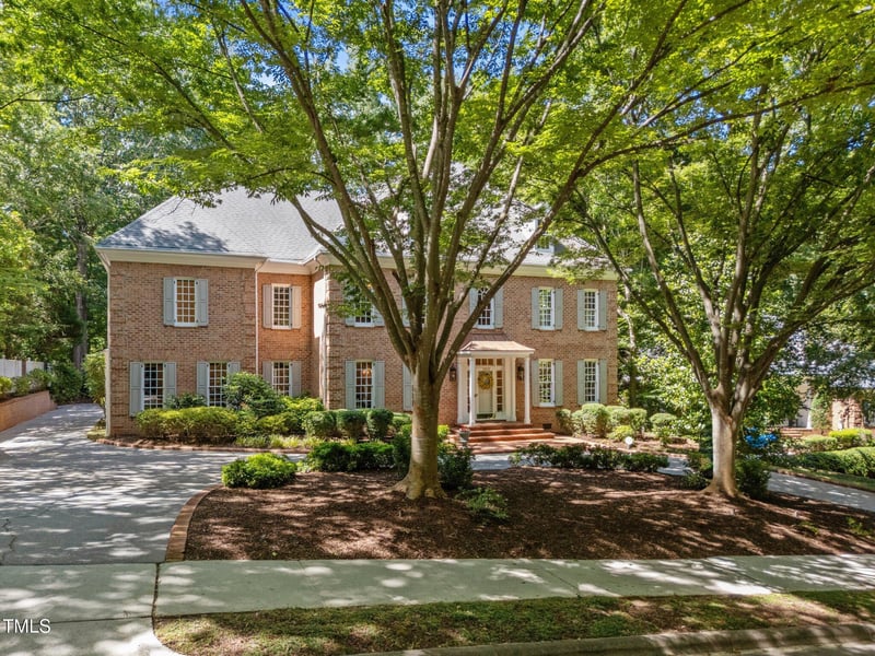 1105 Tazwell Pl, Raleigh, NC 27612