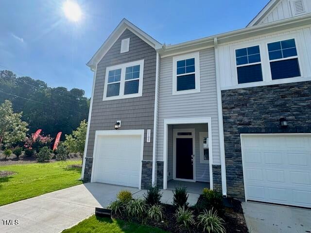 1105 Weavers Trace Dr, Zebulon, NC 27597