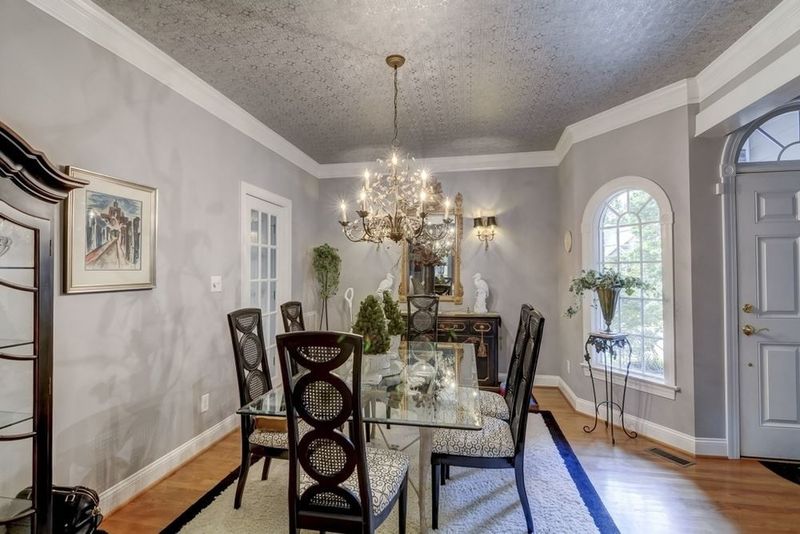 1105 Wedgeland Dr, Raleigh, NC 27615