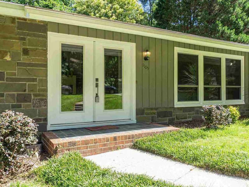 1105 Winona Rd, Raleigh, NC 27609