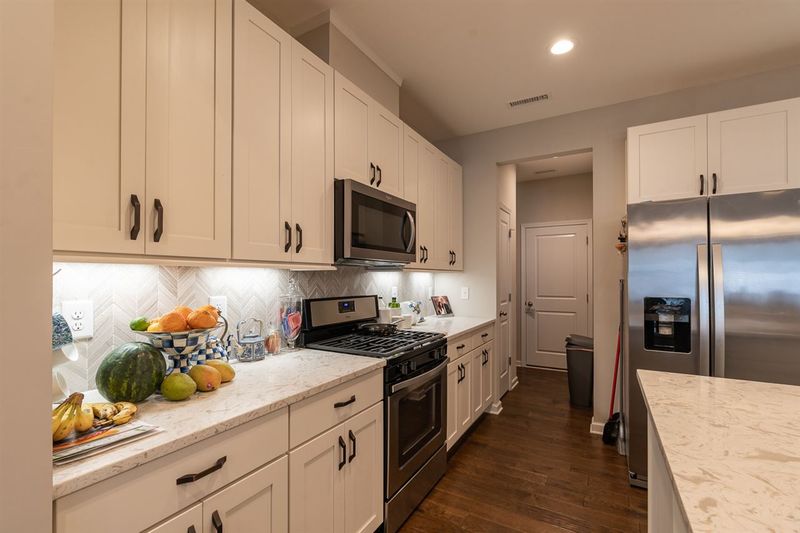 1106 Beyer Pl, Durham, NC 27703