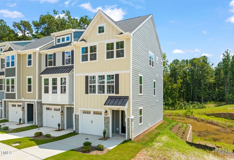 1106 Blackthorn Ln #15, Durham, NC 27703
