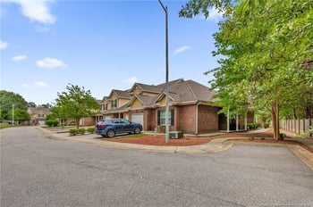 1106 Braybrooke Pl, Fayetteville, NC 28314