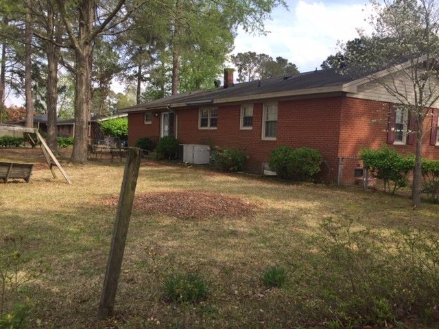 1106 Friendly Rd, Dunn, NC 28334