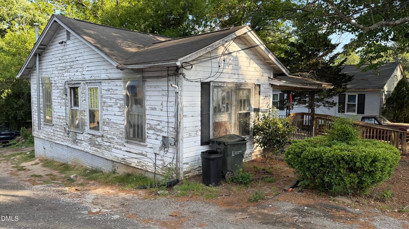 1106 Guthrie Ave, Durham, NC 27703