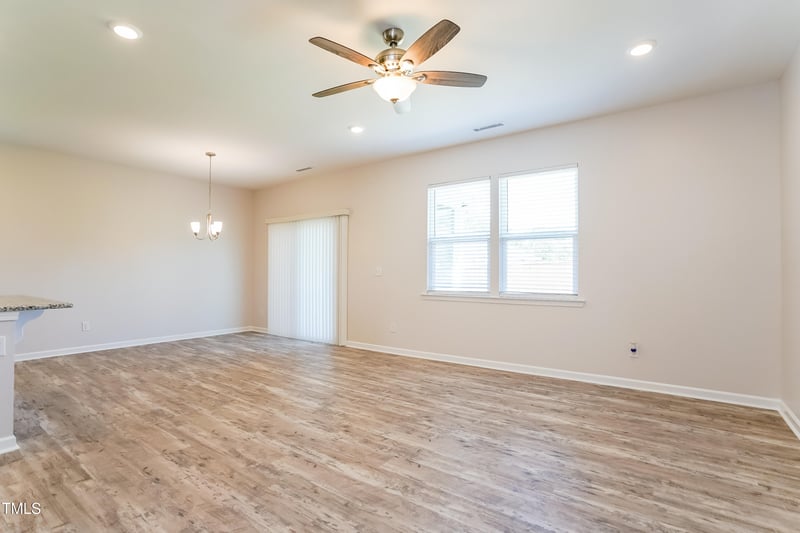 1106 Noor Ln, Fuquay Varina, NC 27526