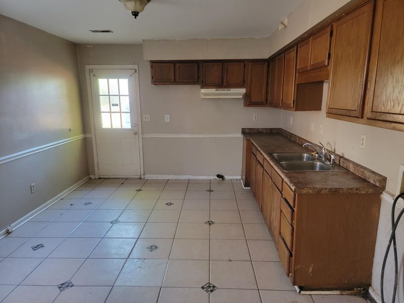 1107 Allgood St, Durham, NC 27704