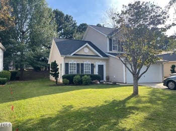 1107 Briarwood Dr, Mebane, NC 27302