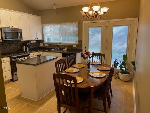 1107 Briarwood Dr, Mebane, NC 27302