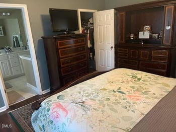 1107 Briarwood Dr, Mebane, NC 27302